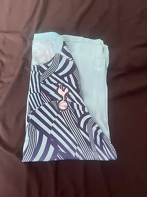 £15 • Buy Tottenham Nike Training Shirt 17/18 Medium
