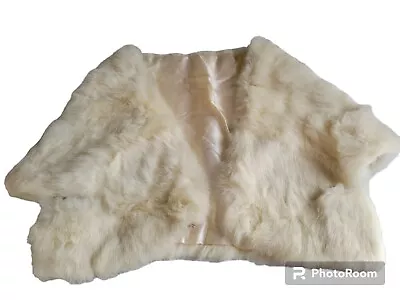 White Fur Shawl XS/S Stole Wrap Soft VINTAGE VTG DRESS UP • $17.25