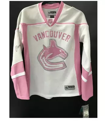 Vancouver Canucks Pink/White Women's Reebok NHL Hockey Fashion Jersey NEW Size M • $79.99