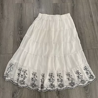 Metrowear Skirt Womens Size S White & Black Embroidered Hem Pull On Stretch Midi • $12.80