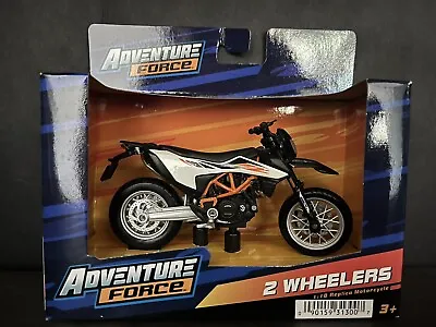 KTM 690 SMC R SUPERMOTO DIRT BIKE Motorcycle 1/18 Diecast Model New • $11