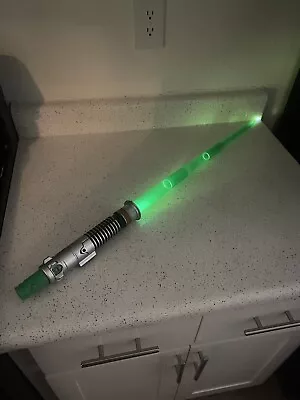 Star Wars Luke Skywalker ROTJ Vl Lightsaber Hasbro Green 2015 C-2945A B2921 • $14.99