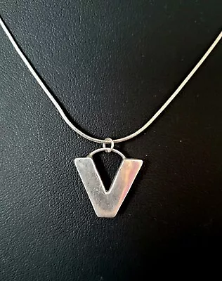 Vintage Sterling Silver 925 Necklace Initial  V  Pendant 18  Chain Mexico 4.14 G • $30