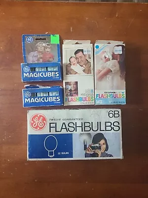 Vintage Lot GE General Electric Magicubes Magic Cube Flash Bulbs Sylvania M3b 6b • $9.99