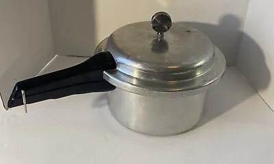 Vintage MIRRO-MATIC Aluminum 4 Qt Pressure Cooker 394M • $16