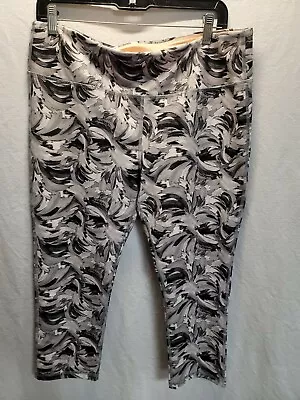 Marika Sport Gray Black Capri Leggings Size XL 16-18 • $15