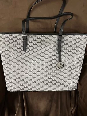 NWT Michael Kors Large Jet Set Logo Monogrammed Travel Tote Black/Gray • $95