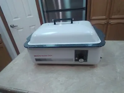 VTG NESCO 18 Qt 4228-04 Roaster Oven Roast Bake Cook Steam - USA MADE • $99.95