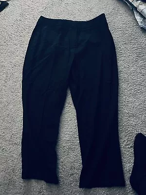 Size 14 Black Marks And Spencer Capri Pants / Trousers • £2.70