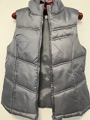 Merona Gray Puffer  Vest Size Medium (US)  • $13