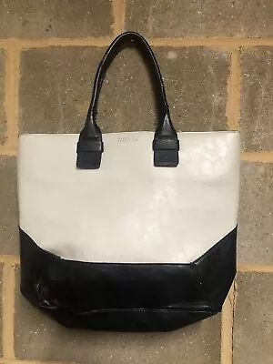 Kenneth Cole Reaction Black White Shoulder Bag/ Tote/ Handbag Size 17x12.5” • £7.99