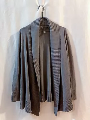 $30 • Buy Women’s Vintage Plus Size Gray Knit Cardigan Sweater Jacket US Size 1X/XL