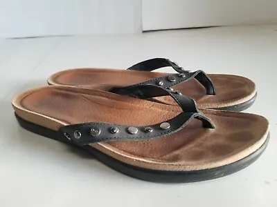 UGG Sadie Leather Studded Black Flip Flop Sandals Size 8 • $16.85