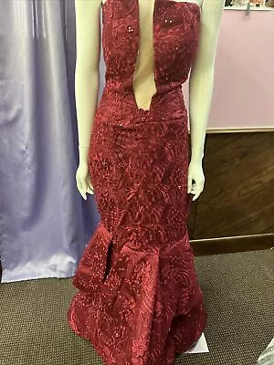 Plus Size  16 Prom Mermaid Dress Sleeves Red Color Lace Material Strapless • $185