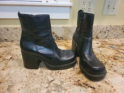 Vintage 90's Y2K 9 & Co Black Leather Platform Chunky Boots.  Women's SZ 9M.  • $114