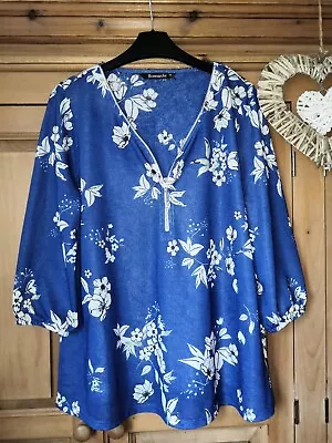 Bnwot Bonmarche Blue Floral Zip Up Detail Top Size 16 • £5.99