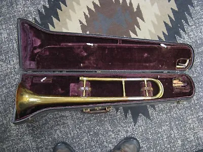 Getzen Super Deluxe Trombone Complete With Case - Parts Repair  Or Decor • $80