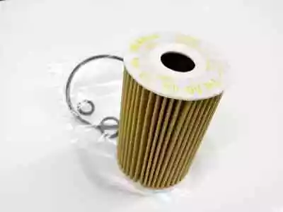 Genuine Volkswagen Oil Filter 03L-115-562 • $11.53