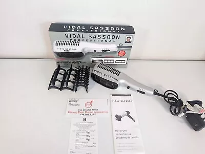 Vidal Sassoon Professional Styler Dryer 1875 Watts VS540  • $38