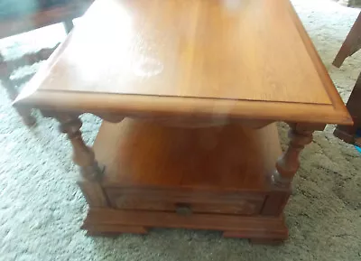 Mid Century Maple End Table / Side Table  (ET63) • $349