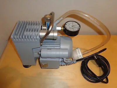 Vacuubrand Me 2si Diaphragm Vacuum Pump    ((read)) • $150