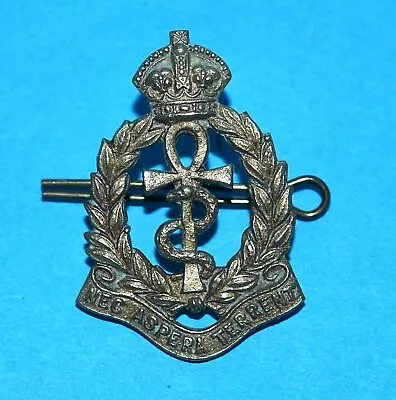 ROYAL AIR FORCE OR’s RAF MEDICAL BRANCH WWI-II KINGS CROWN CAP BADGE WITH LUGS. • £17.99