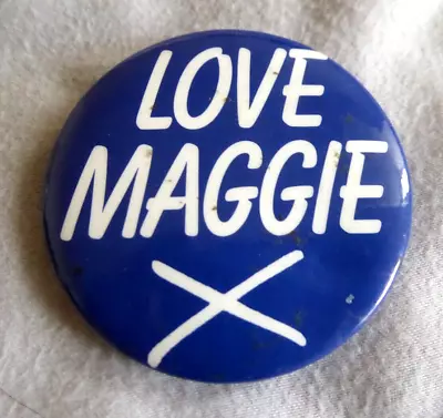 £2.95 • Buy Original 1980's Conservative Party Margaret Thatcher  Love Maggie X  Pin Badge.