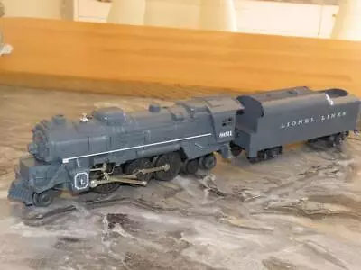 BP400: Lionel Lines O Gauge 8611 2-6-4 Loco & Tender • £90