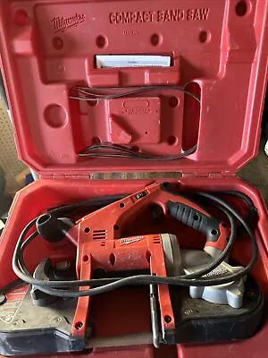 Milwaukee 6242-6 Corded 7 Amp Compact Band Saw With Case • $115