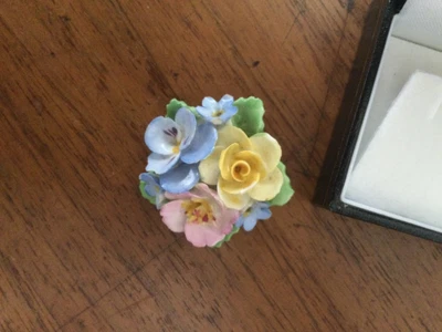 Vintage Coalbrook China Porcelain Brooch 3cm • £5