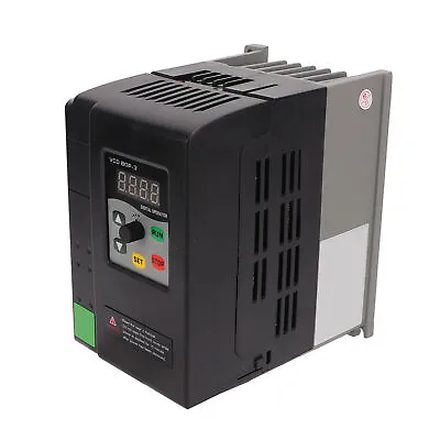0.75KW Motor Variable Frequency Drive Digital Motor Frequency Converter 3 Phase • £97.88
