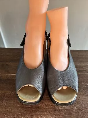 £25 • Buy Fly London Grey Shoes Size 7 (40)