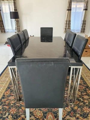 $150 • Buy Dining Tables And Chairs