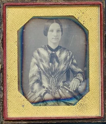 *beauty* Early 6th Plate Daguerreotype Of Pretty Woman W/ Full Case • $44.93