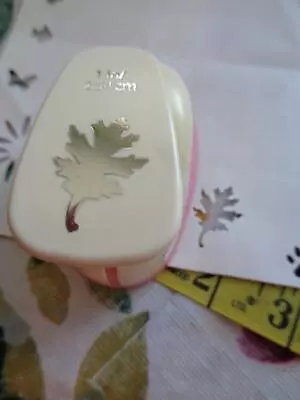 Recollections 1  Maple Leaf Paper Punch Crafts Scrapbooking • $5.49