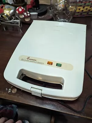 Toastmaster Electric Belgian Waffle Maker  Iron Family Size 277 Vintage Nostalgi • $28