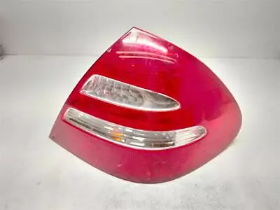 2003-2006 Mercedes Benz E-Class Passenger Side Tail Light Lamp OEM 2118200364 • $88