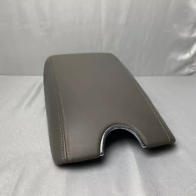 2010 - 2013 Infiniti G37 Sedan Armrest Center Console Lid Leather Gray • $51.51