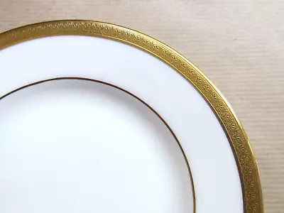 ROYAL DOULTON ROYAL GOLD H4980 PATTERN 6½  SIDE PLATES (Ref9815) • £12.95