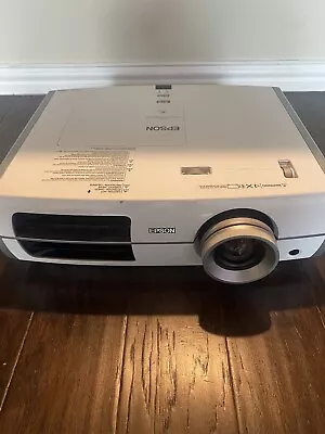 Epson Powerlite Home Cinema 8350 Projector 1080p • $58.34