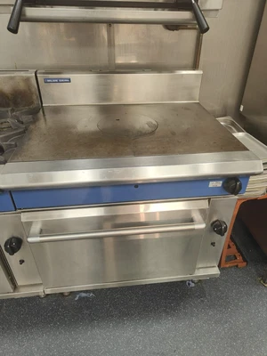 £1200 • Buy Blue Seal G570 Solid Top Gas Oven Range Commercial Catering