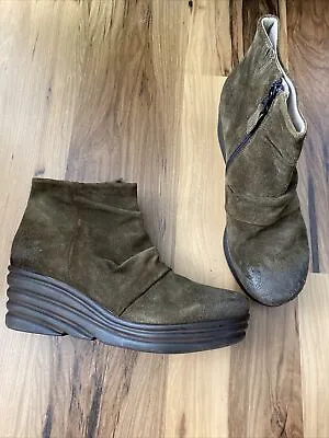 Miz Mooz Womens Zane Green/brown Suede Wedge Boots Shoes 40 • $100