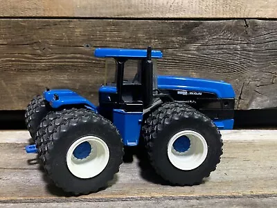 ERTL New Holland 9882 Versatile 4WD Tractor 1:32 Scale Diecast • $59.99