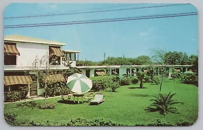 Roadside Motel~Corpus Christi Texas~Broadlawn Motor Hotel~1950s Vintage Postcard • $3.20