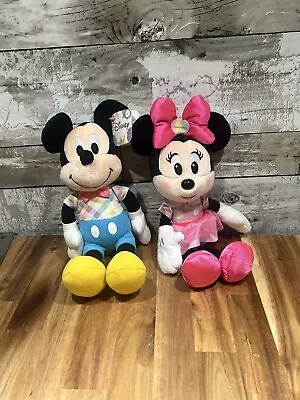 Mikey And Minnie Set Springtime Disney • $8