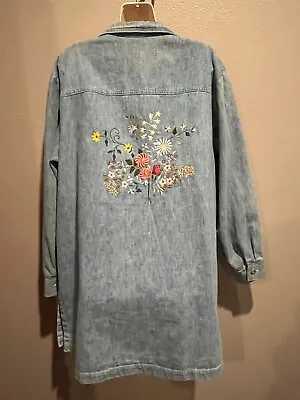 Women's Vtg STUDIO EASE Blue Denim Boho Floral Embroidered Long Jacket USA Sz 16 • $29.99