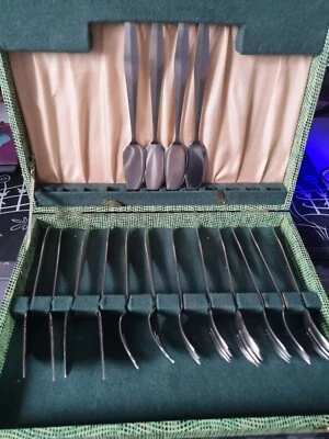 £4.95 • Buy Spear & Jackson Cutlery Knives & Forks With Presentation Box