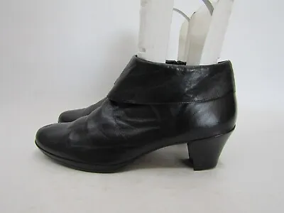 MUNRO Womens Size 11 M Black Leather Zip Ankle Fashion Boot Booties • $36.09