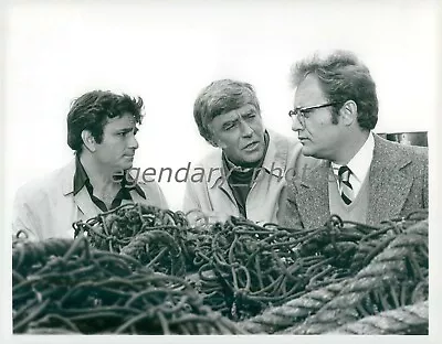 1971 A Step Out Of Line Peter Falk Peter Lawford Vic Morrow Original Press Photo • $14.99