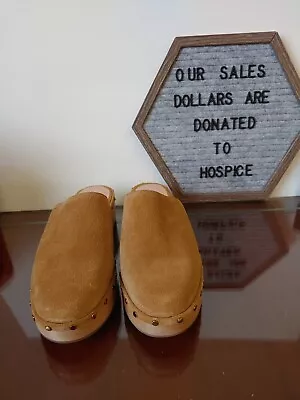 Women’s J. Crew Dakota Pecan Brown Suede Clogs Shoes Sz 8 Wood Bottom Slip On • $70